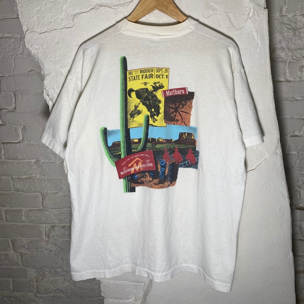 Vintage Marlboro Country Store Pocket T-Shirt Mens White Rodeo Graphic 90s Tee